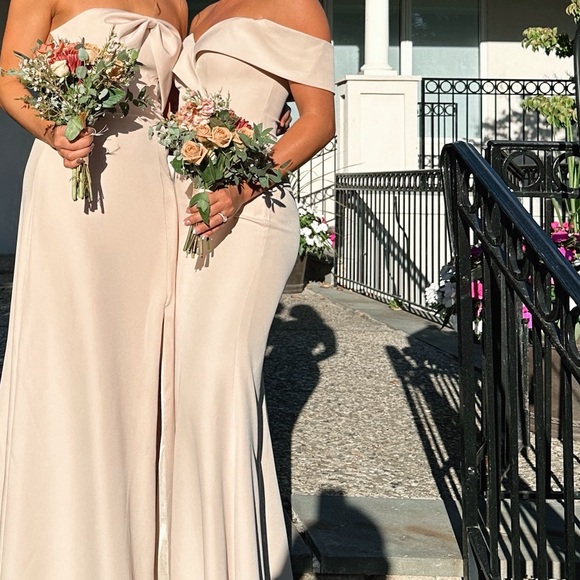 Revelry Bardot Dress - Picture 3 of 4